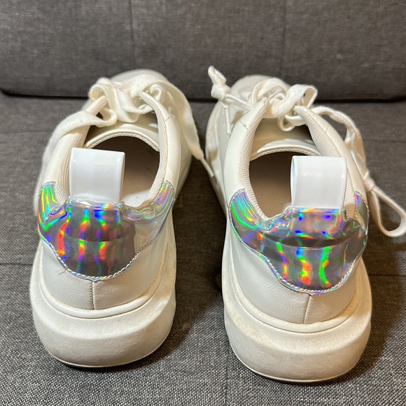 Forever 21 White sneakers - Picture 4 of 5